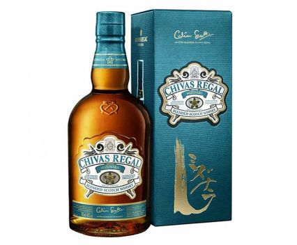 Уиски Chivas Regal Mizunara Blended Scotch Whisky 700 мл