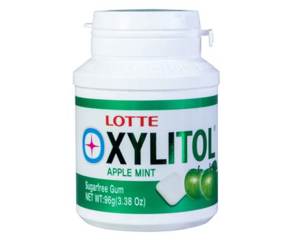Дъвки с мента и ябълка Xylitol Lotte 96 г