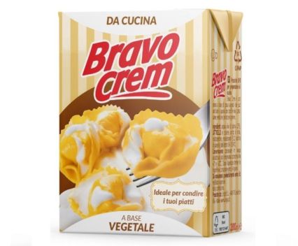 Сметана Bravo Crem UHT 200 мл