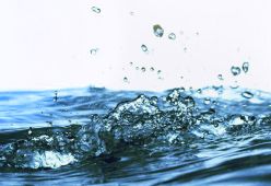 Артезианска вода – защо да изберем нея?
